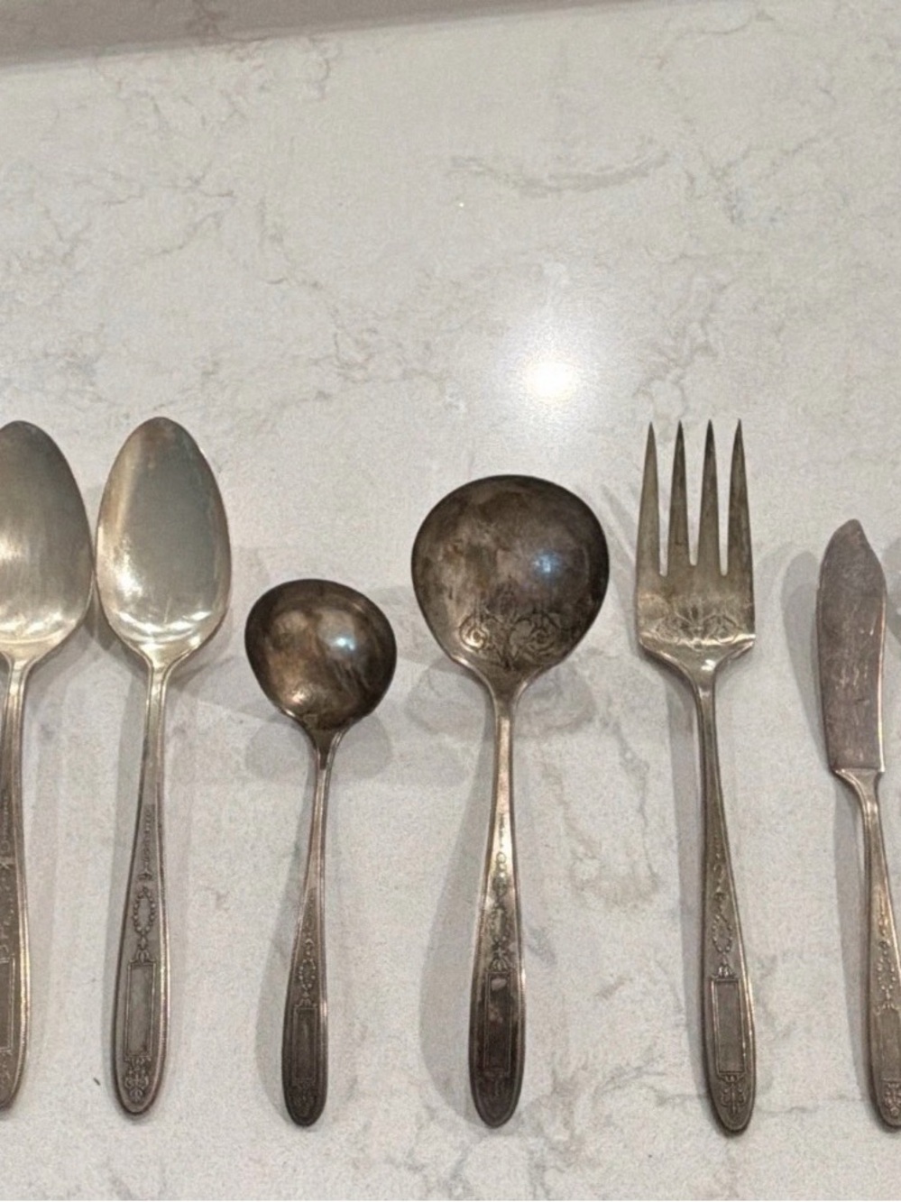 Oneida Grosvenor 1921 Community Plate Silverplate Serving Utensils Set of 8